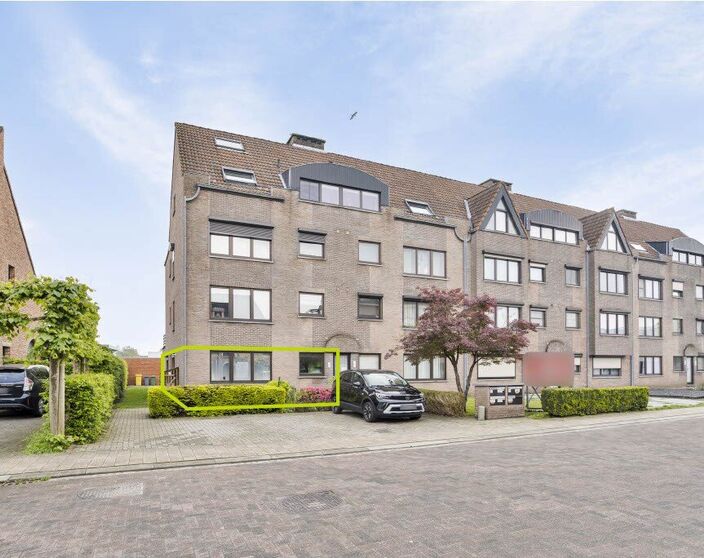 Gelijkvloers appartement te koop in Geel